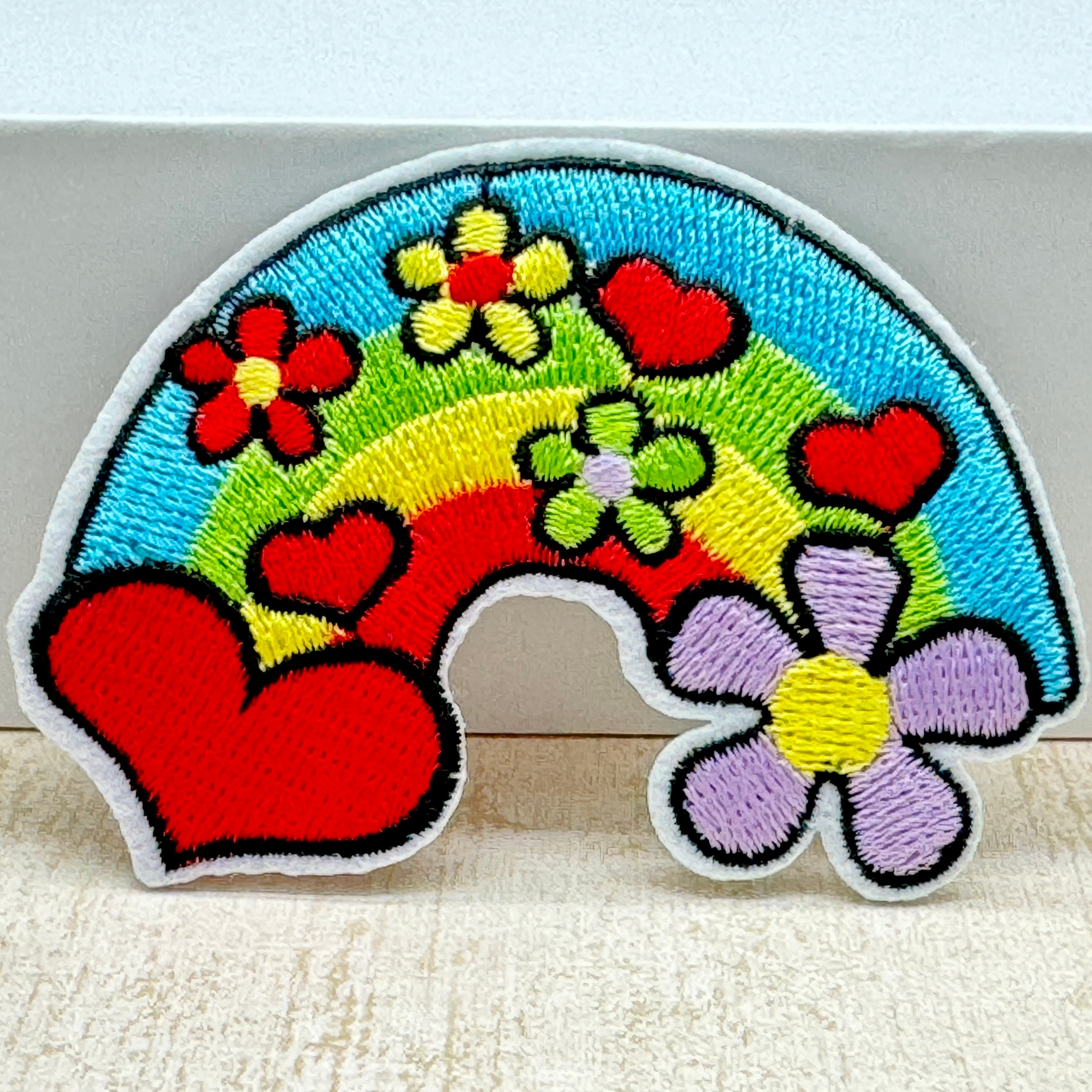 Mani Intorno Al Simbolo Di Pace Illustrazione Vettoriale - Foto 13