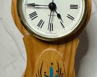 Mora Clock