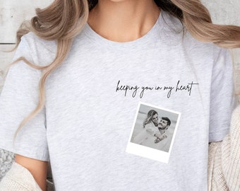 Camisa de memoria personalizada - Camisa personalizada -Camiseta personalizada - Camiseta con marco de fotos- Camiseta con diseño de bolsillo - Texto personalizado y camisa con foto