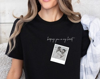 Camisa con foto personalizada - Camisa con foto personalizada - Camiseta personalizada - Camiseta con marco de fotos - Camiseta con diseño de bolsillo - Texto personalizado y camisa con foto