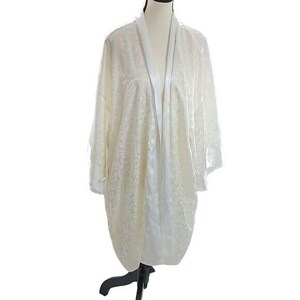 Victoria's Secret Robe Cream Vintage Gold Label Satin 90s One Size Womens