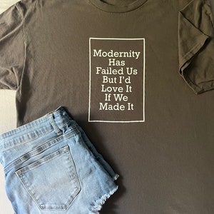 LIIWMI T-shirt.