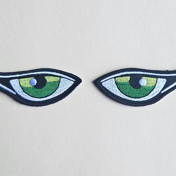 Green eyes anime patch - iron on patch - Embroidered patch - Applique - Anime patch - eye patch