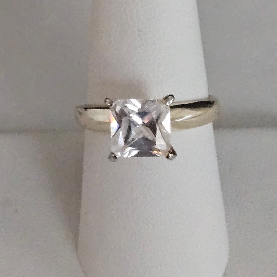 Beautiful Vintage Sterling Silver Engagement Ring… - image 1