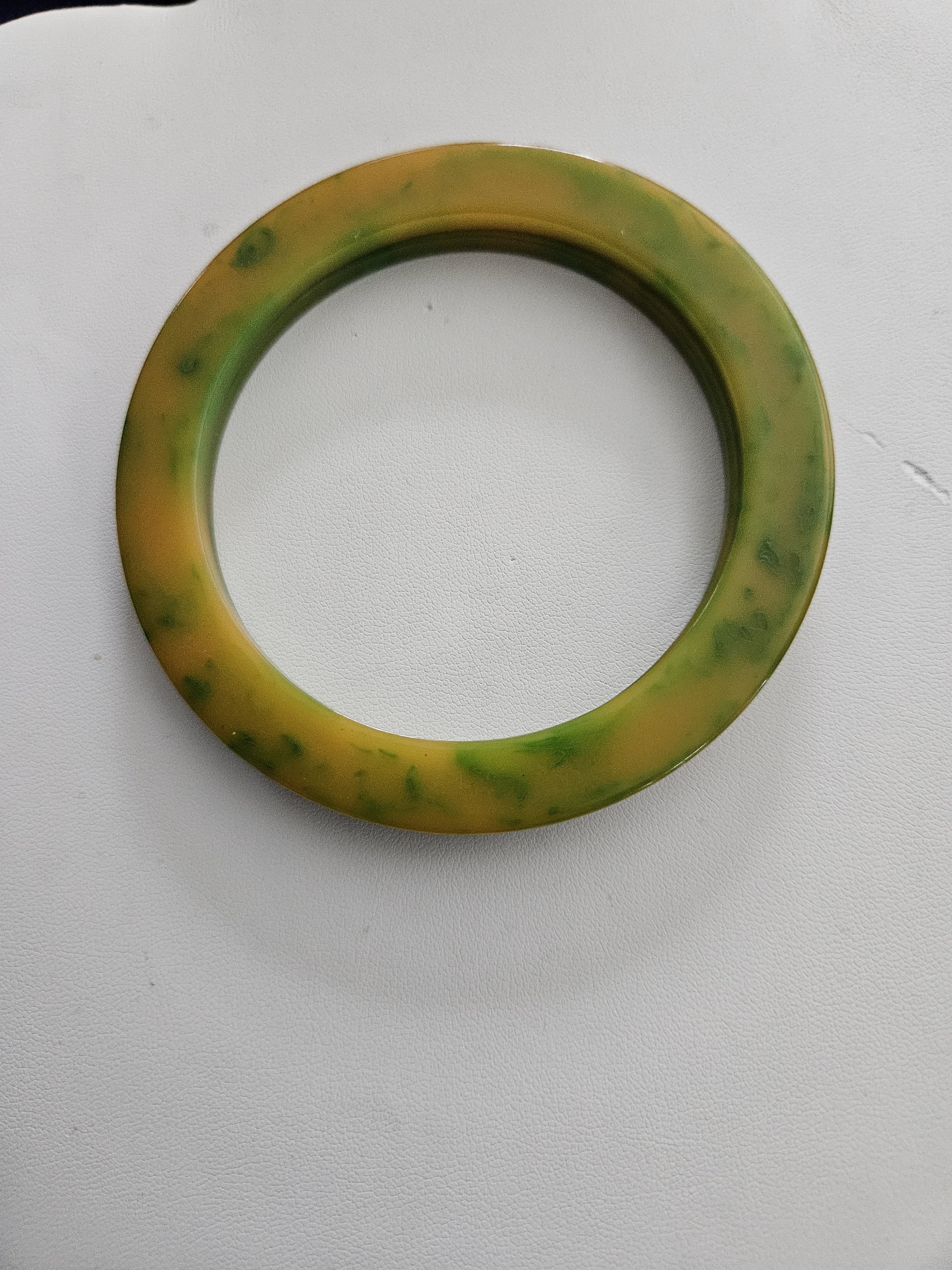 Two Very Vintage Bakelite Plastic Disc Formed Green yellow - Etsy