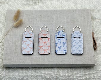 Cute Chapstick Keychain Holder – Lip Balm Clip Accessory – Functional & Stylish Gift