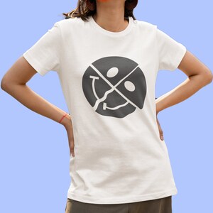 Glückliches Kurzarm-Unisex-T-Shirt