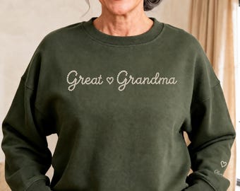 Personalized Great Grandma Sweatshirt Kids Names On Sleeve Faux Pearl Heart Sweater for Great Grandparent Custom Shirt for Great Grandma