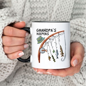 Tazza da pesca personalizzata per nonni: tazza da caffè &quot;Grandpa&#39;s Keepers&quot; con i nomi dei nipoti