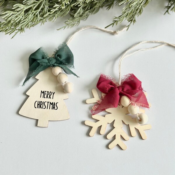 Wooden Gift Tags, Christmas Tree Wooden Tags, Snowflake Wooden Tags, Natural Wood Christmas Tags, Set of 5 Gift Tags, Mix + Match Gift Tags