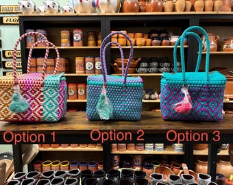 Small Handwoven Recycled Plastic Mexican Tote Bag Lunch Bag Bolsa Tejida De Plastico Hecho en Mexico Lonchera Chica