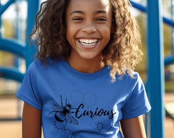 Camiseta infantil Bee Curious com estampa – Camiseta Bee, Camiseta infantil Bee, Be Curious
