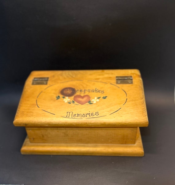 Vintage Keepsakes Box