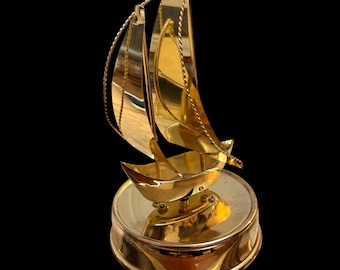 Vintage Brass Musical Sailboat Figurine – Polished Gold Nautical Music Box Decor