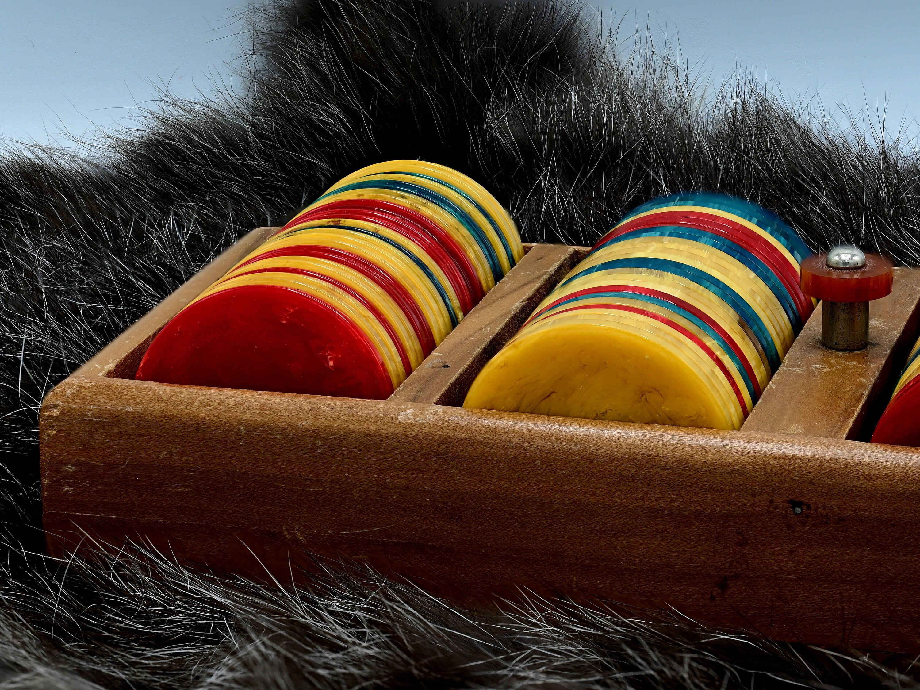 Vintage Bakelite Poker Chip Set about 100 Pieces Rare Find Complete Set