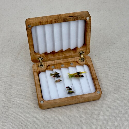 Boîte à mouches en bois personnalisable