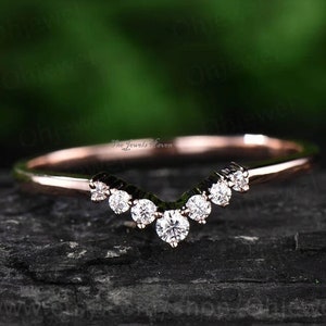 Vintage Chevron Band Moissanite Crown Wedding Band V shape band Antique wedding ring Unique promise ring Anniversary band ring Wishbone Ring