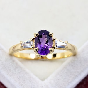 Unique Amethyst Engagement Ring, Oval shaped Amethyst Yellow Gold Ring, Amethyst Wedding Ring, Gift for all Occasion, Sterling Silver ring