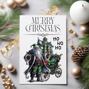 Op de afbeelding: Een kerstkaart met een cartoonillustratie van Sinterklaas in een groen-zwart pak, die een koets trekt met een spookhuis. De kaart heeft de tekst "Merry Christmas" en "Ho Ho Ho" in zwart.