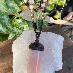 Terminated Rose Quartz Pendant, single point quartz, Macrame Necklace, Adjustable Length