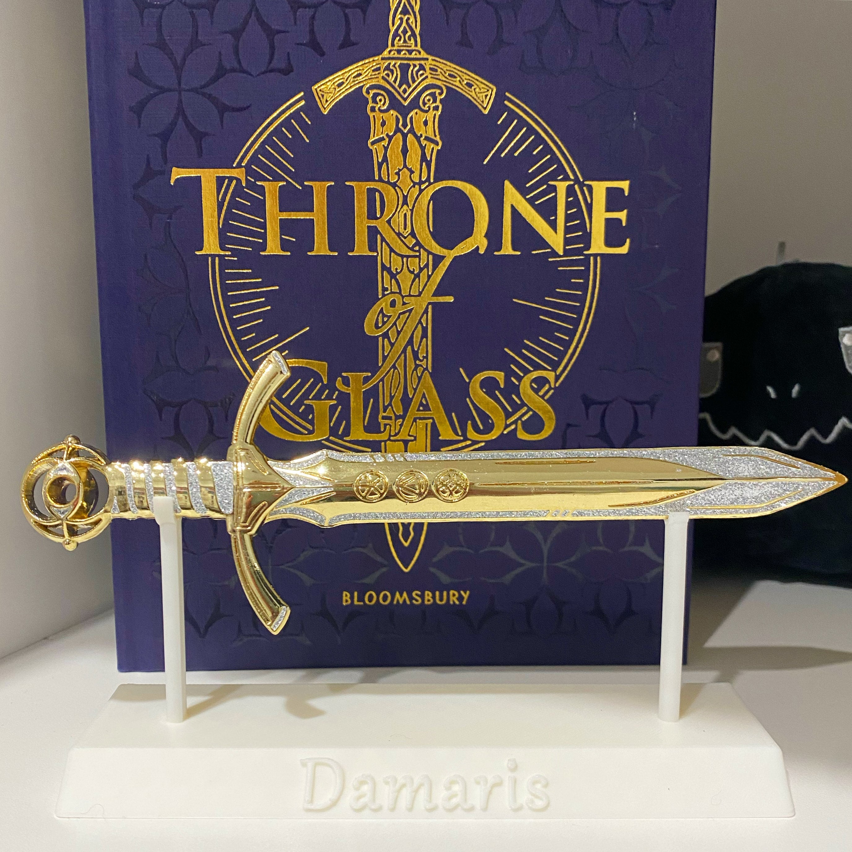 Throne of Glass Inspired: Goldryn Sword Metal Bookmark