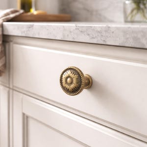 Cabinet Knobs Solid Brushed Brass Round – 30mm Smooth Antique Drawer Pull – Heavy Luxury Gold Knob for Dresser Kitchen Furniture Bild 4