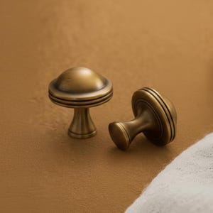 Cabinet Knobs Antique Brushed Brass Round  Smooth  Drawer Pull Planet Star Shape