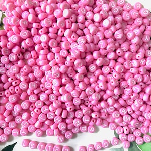 7 mm rosa Buchstabenperlen | 7 mm Opak Alphabet| DIY Schmuck Buchstaben | Perlen und Anhänger |Acryl Alphabet Perlen |Schmuckmacher Must-Have