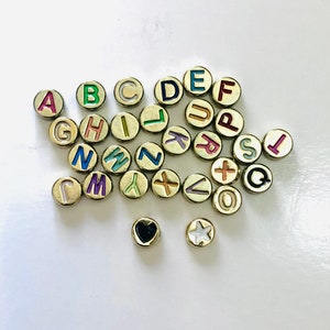 Letra de esmalte de 8 mm / Cuentas de letras / Encantos de esmalte / Encantos de fabricación de rosarios / Colgante de esmalte único