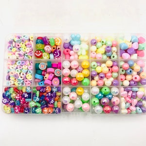 Kit de fabricación de pulseras/ Hermosas cuentas acrílicas / Disco Heishi / Cuentas de letras / Cara sonriente / Cuentas de corazón acrílicas / Cuentas de discoteca