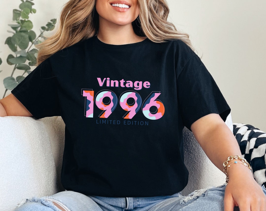 Retro August 1996 T-Shirt 21 Yrs Old Bday 21st Birthday Tee