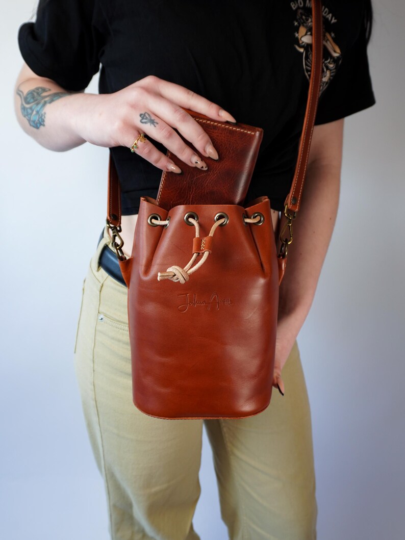 Leather Bucket Bag Pattern PDF - 3 Sizes Drawstring Handbag + Video ...