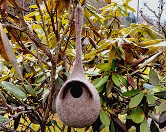 Casita para pájaros colgante de diseño original, decoración de jardín, nido para pájaros de exterior, regalo ecológico para jardineros.
