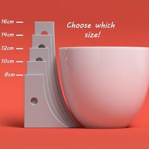 Op de afbeelding: Een witte keramische kom naast een grijze plastic meetgids met markeringen voor 8 cm, 10 cm, 12 cm, 14 cm en 16 cm. De tekst "Kies de maat!" staat boven de kom.
