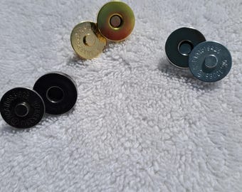 Magnetic Bag Clasps  18mm. Various Colours.  Sold in packs of 5, 10 or 20