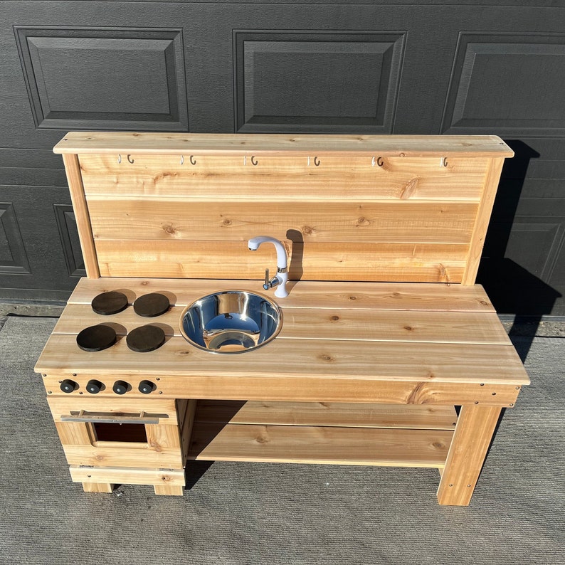 Mud Kitchen with oven and backsplash Bild 2