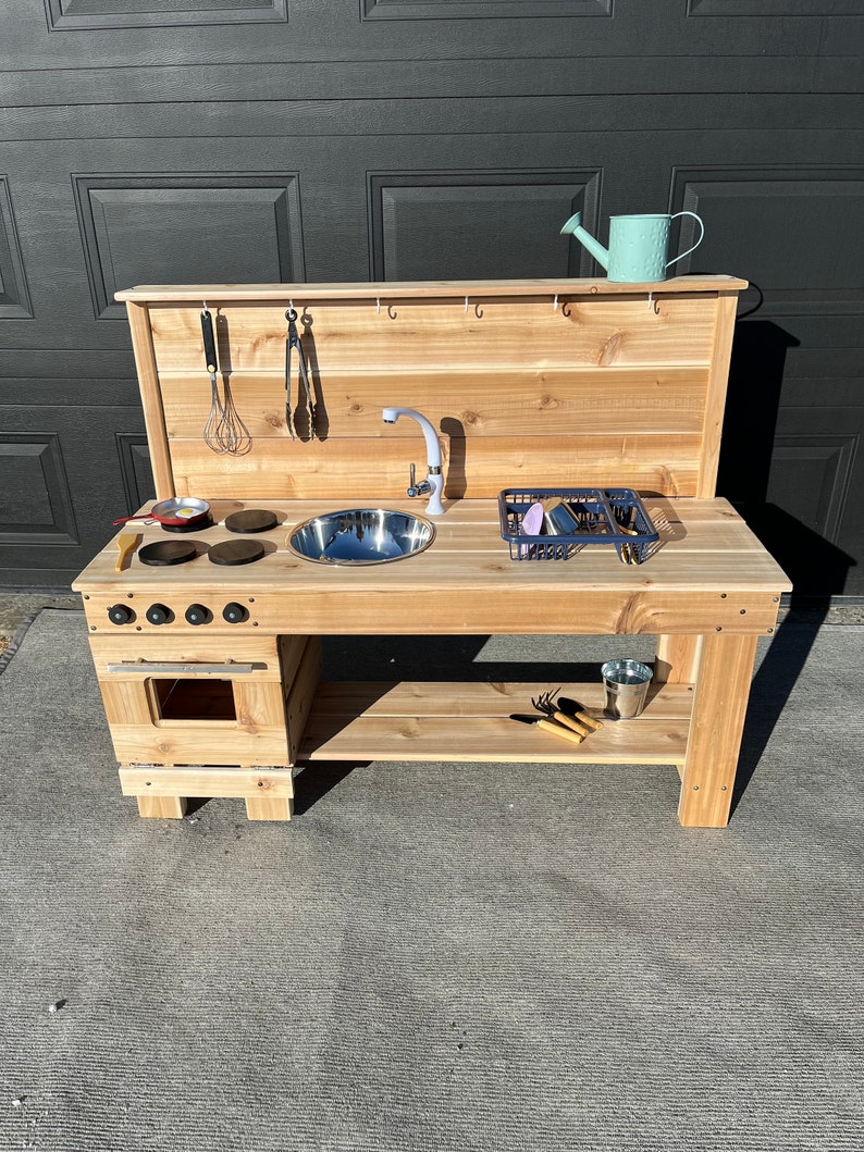 Mud Kitchen with oven and backsplash Bild 3