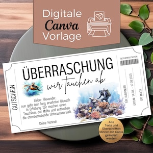 Puede incluir: Un vale de regalo blanco con el texto alemán "Sorpresa, nos sumergimos". El vale presenta ilustraciones de una tortuga marina y un buzo. El texto "Plantilla digital Canva" está en la parte superior.