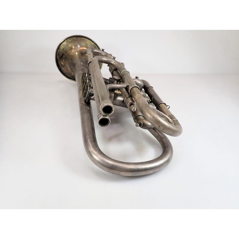 Corneta vocal C.G. Conn C-D-B bemol, rara, de época, de 1912, número de serie 123313 - Restaurada imagen 17