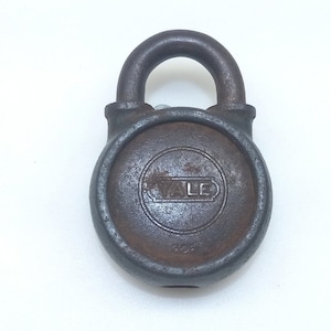 Vintage YALE & TOWNE MFG CO USA Brass Padlock Lock Rich Patina Heavy Duty  NO KEY