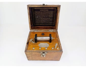 Antique P.G. Williams Perfection Electro-Medical Battery Box w/ Accessories