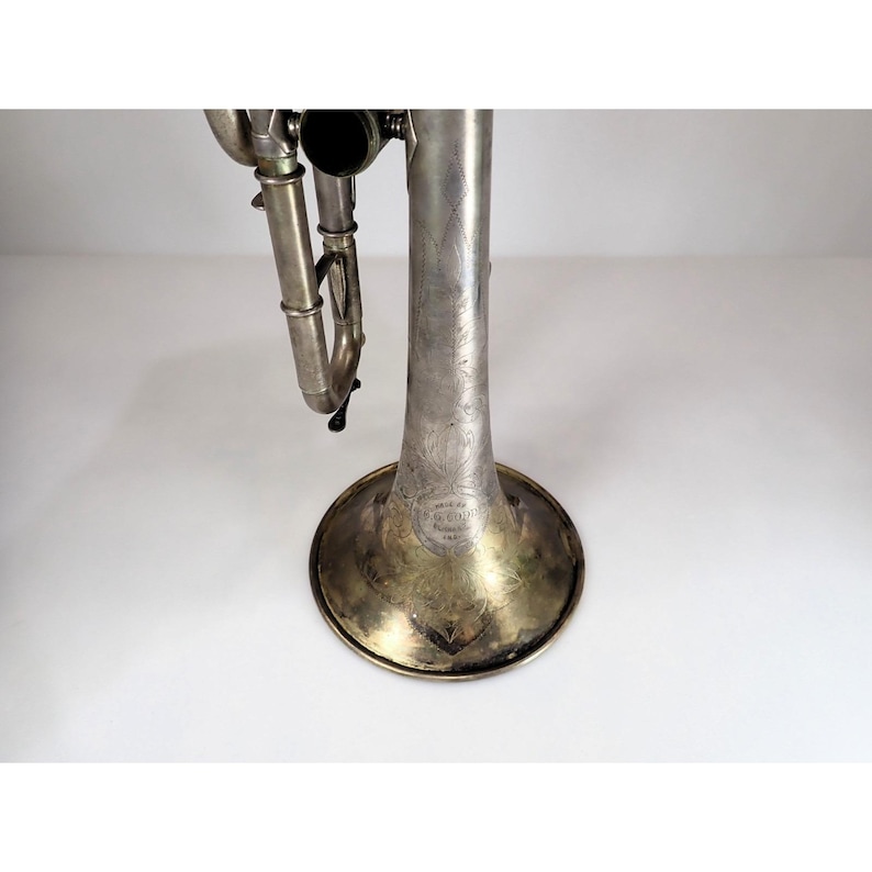Corneta vocal C.G. Conn C-D-B bemol, rara, de época, de 1912, número de serie 123313 - Restaurada imagen 12