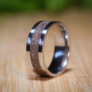 Triceratops Fossil Ring – Dinosaur Bone Men’s Wedding Band – Handmade Jewellery – Unique Gift for Him