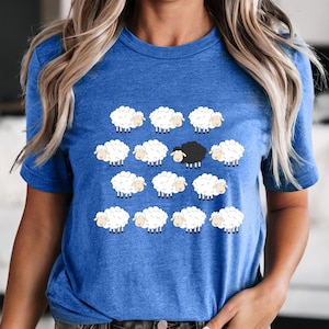 Black Sheep Shirt,Funny Sheep shirt,Farm animal shirt,Queen shirt,Cute sheep shirt,Gift for sheep lover,Queen black sheep,Gift for Mother