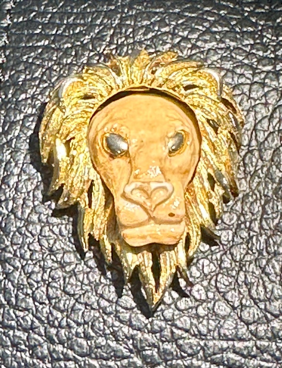 Lion head brooch - see the roar! Beautiful gold s… - image 5