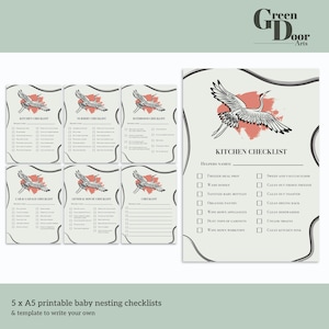 Puede incluir: Un conjunto de seis listas de verificación imprimibles con una ilustración de grúa. Las listas de verificación incluyen categorías para la cocina, el cuarto de niños, el baño, el coche y el garaje, la casa en general y una lista de verificación en blanco. El texto dice "Kitchen Checklist".