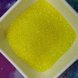 Grumium Yellow Fine Iridescent Glitter