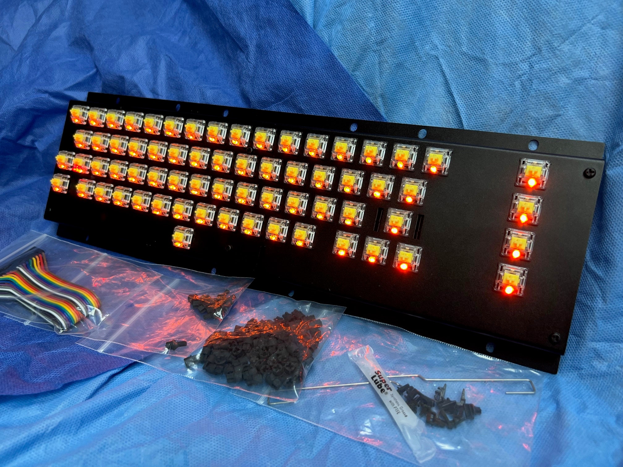 MechBoard64 Commodore Mechanical Keyboard – Assembled Version (Vintage Style)