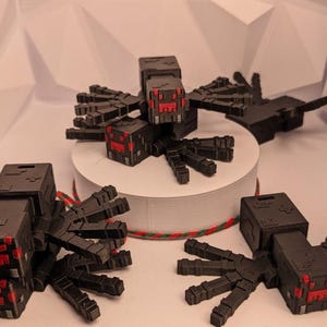Articulating Spider Toy Figurine - 3D Printed Game-Inspired Desk Toy, Customizable Fun Collectible for Gamers & Enthusiasts