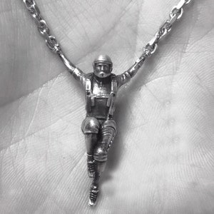 Skydive pendant. Skydiver